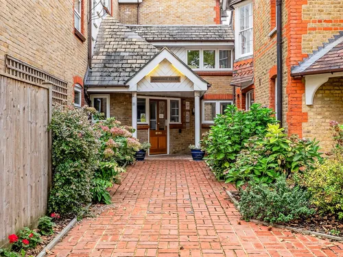 Church Lane, Londonphoto