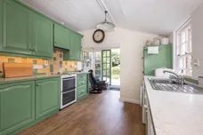 Park Road, Teddington, TW11 photo 3