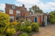 Park Road, Teddington, TW11 photo 9