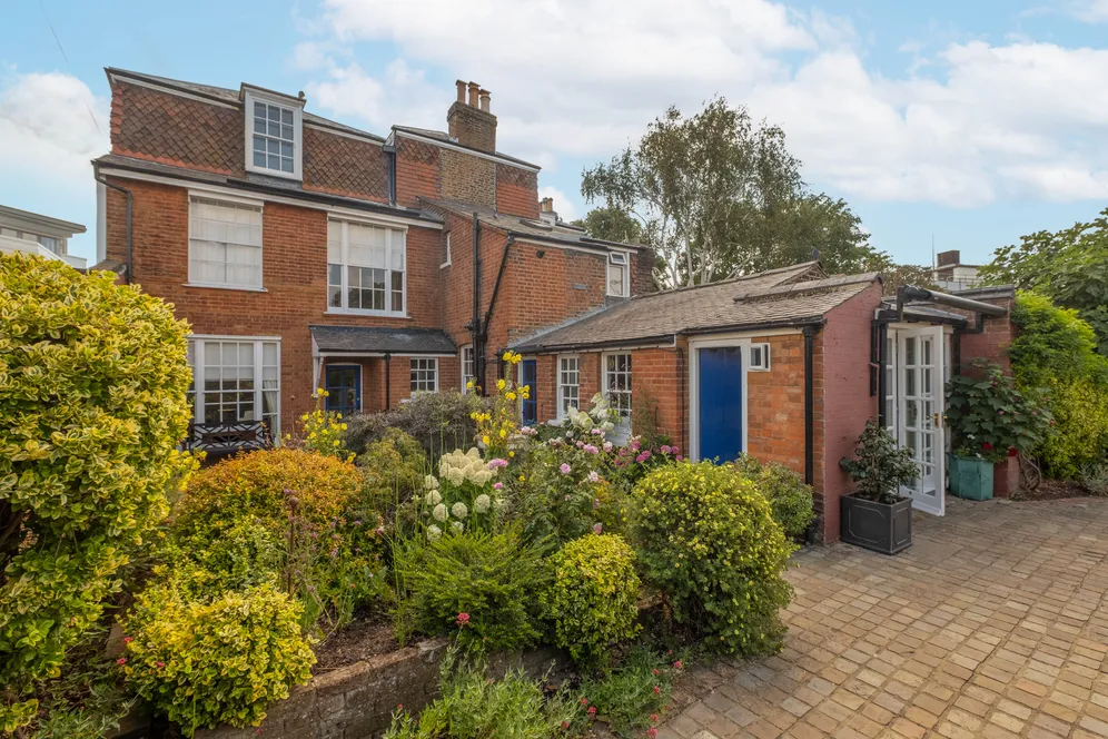 Park Road, Teddington, TW11 photo 9