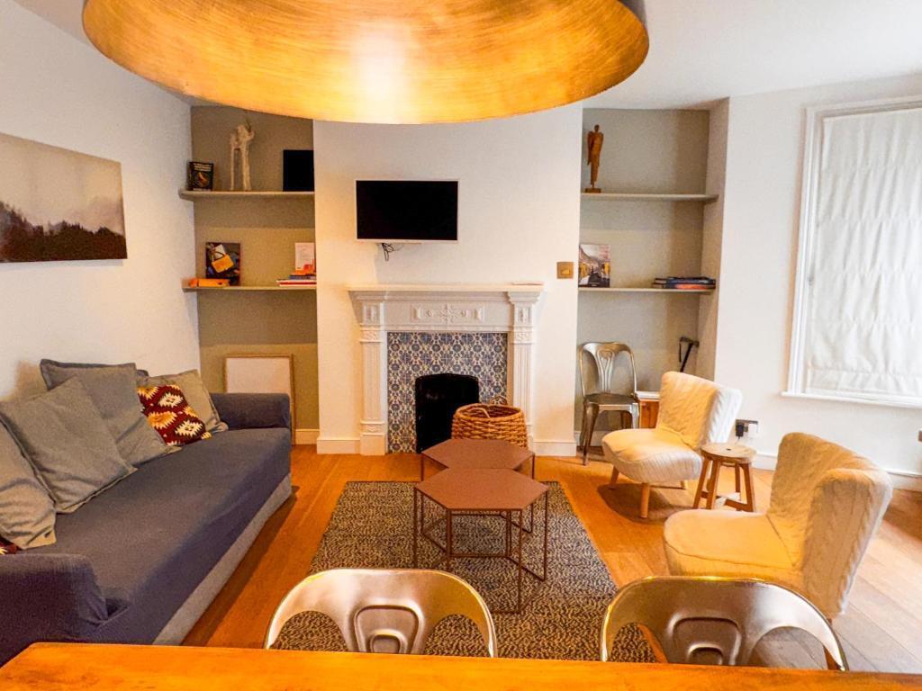 Flat 1, Comeragh Road, London Image 2