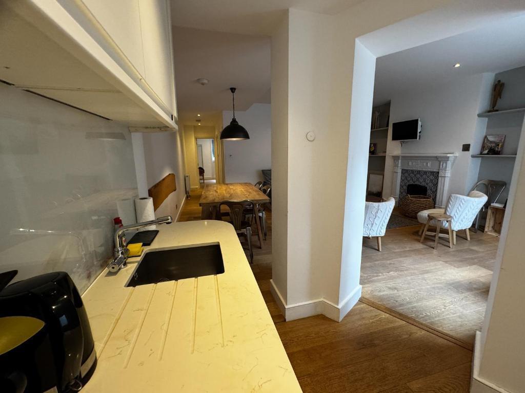 Flat 1, Comeragh Road, London Image 10
