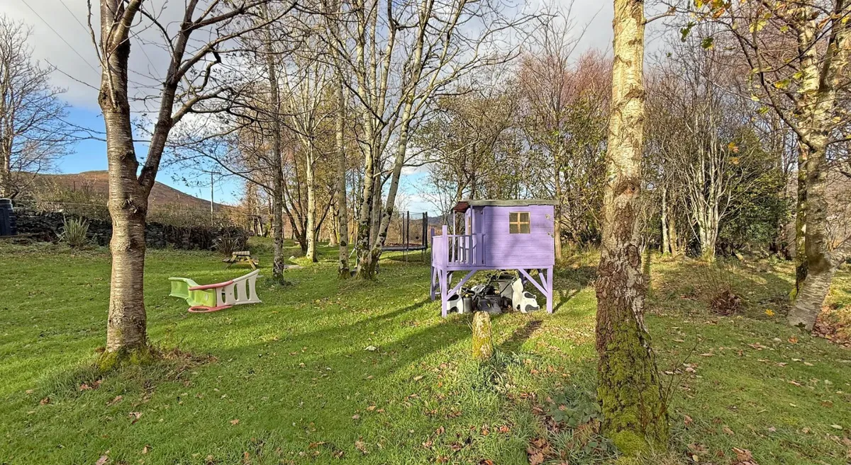 Mur Mawr, Llanberis, Caernarfon, Gwynedd, LL55