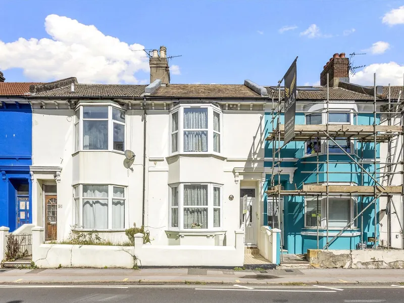 Property thumbnail 1 out of 3