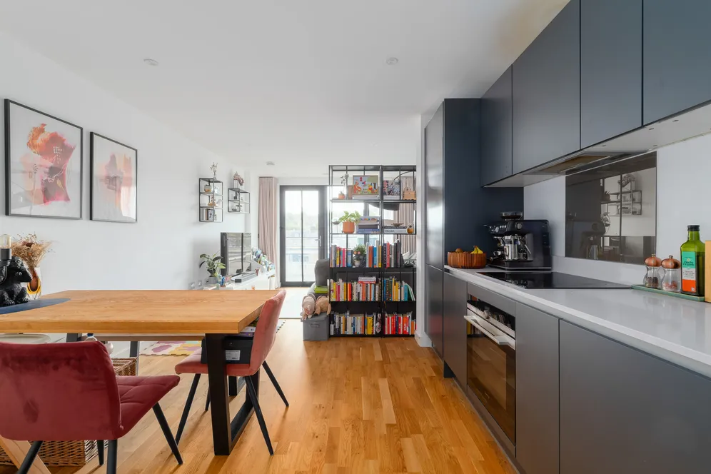 Hawthorne Crescent, London, SE10 photo 3