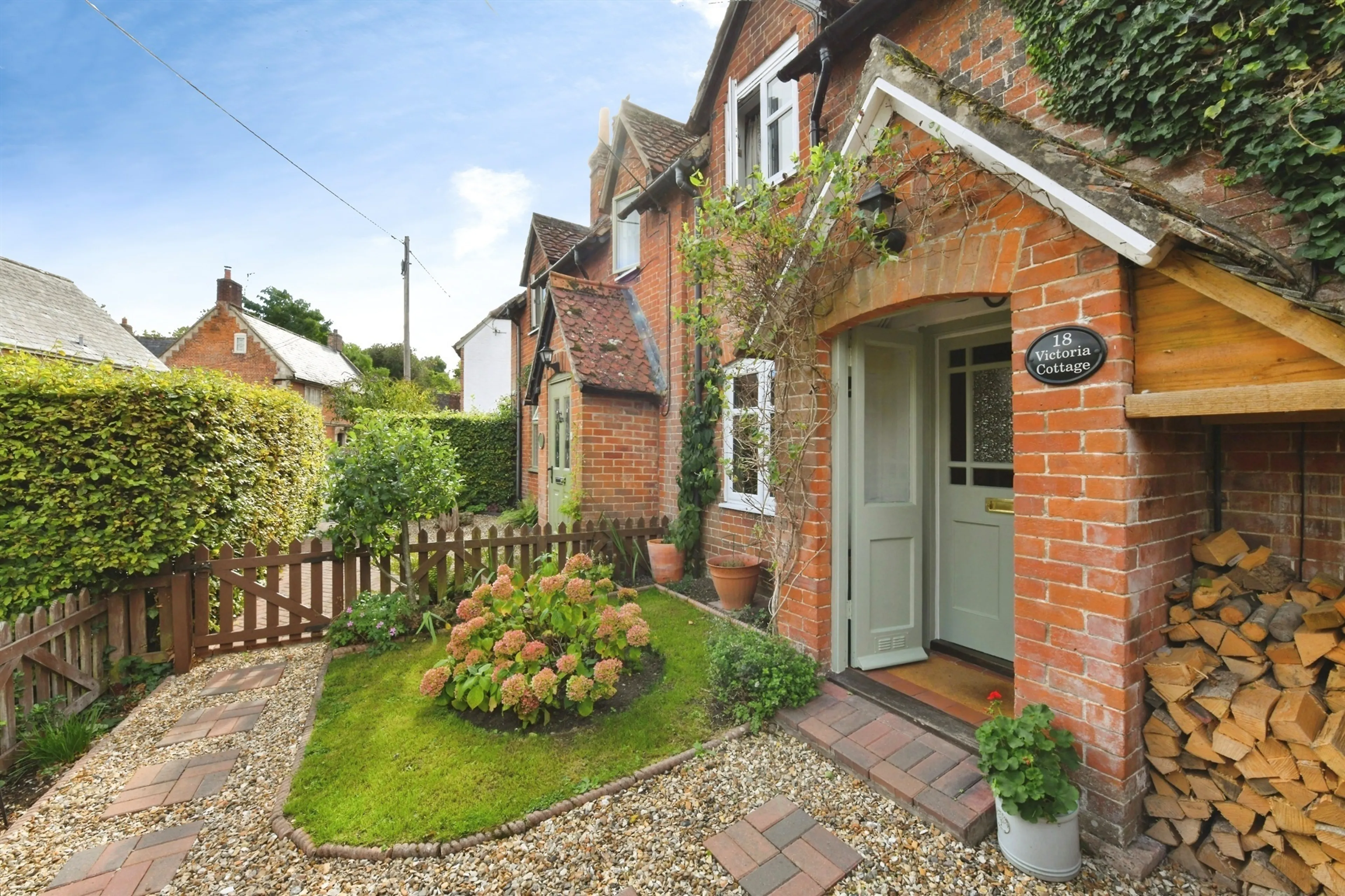 Property photo 0