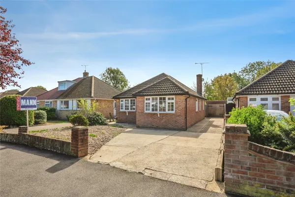 Sunnymead Drive, Waterlooville, Hamps...