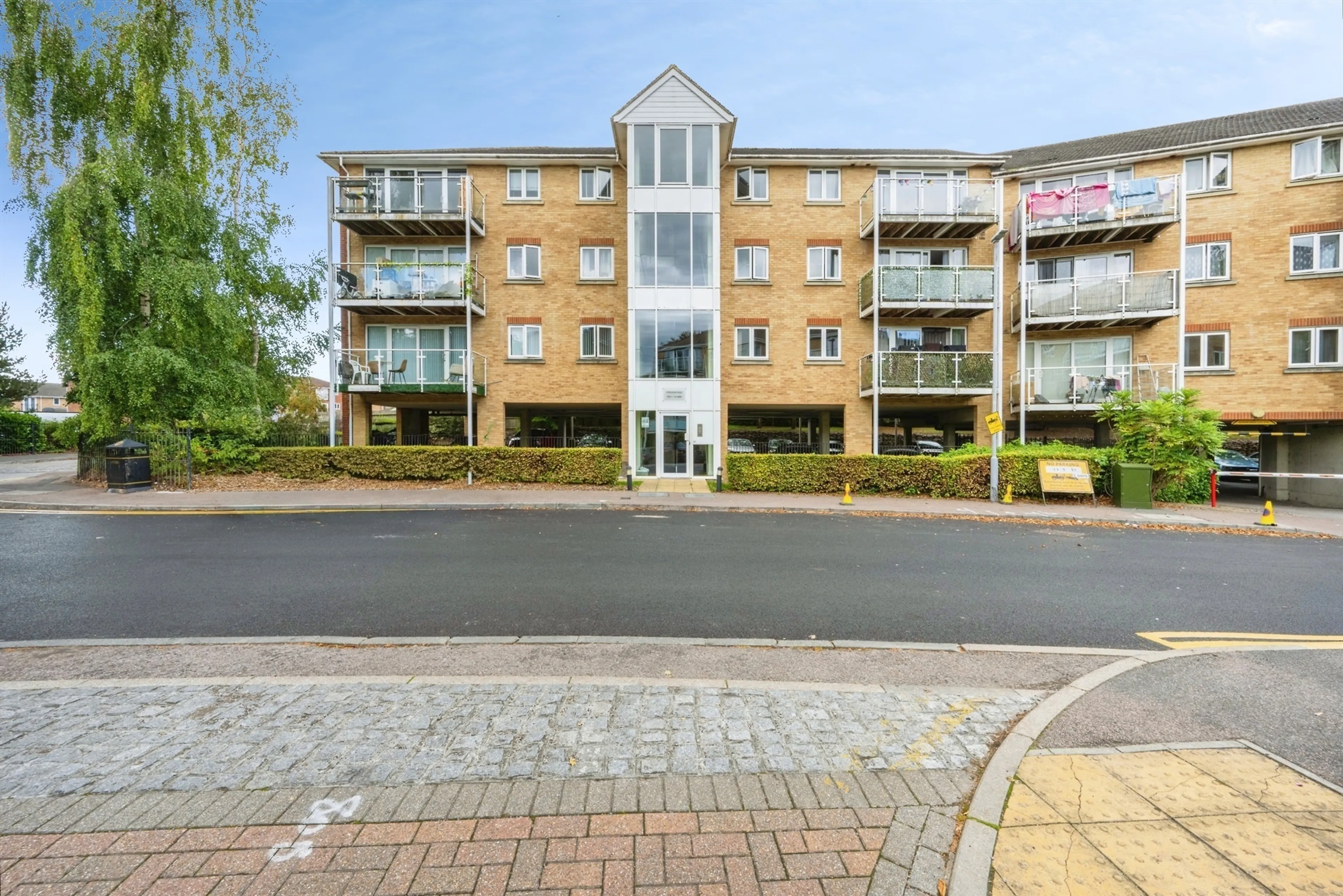 Property at Foxglove Way, Luton