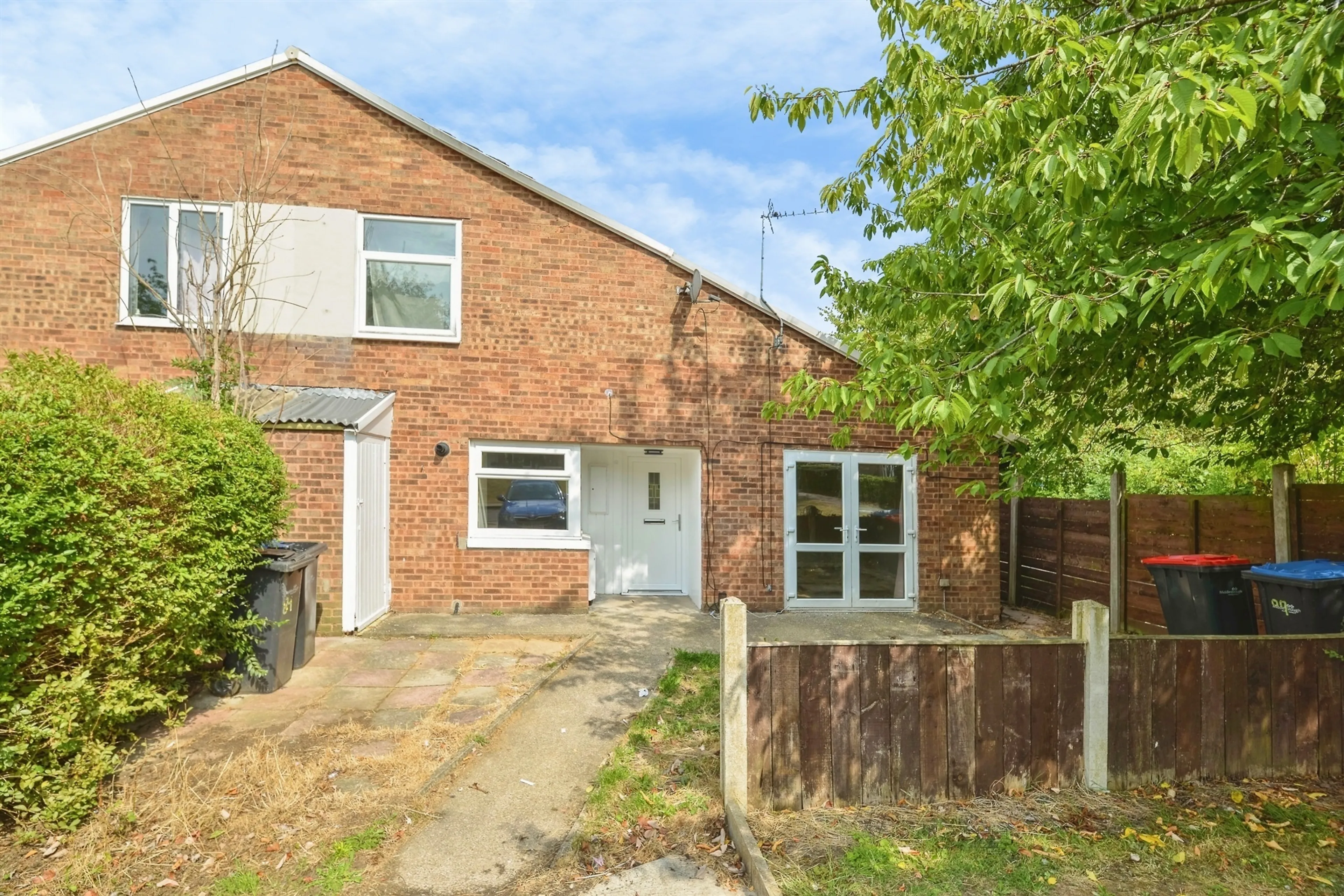 Property photo 0