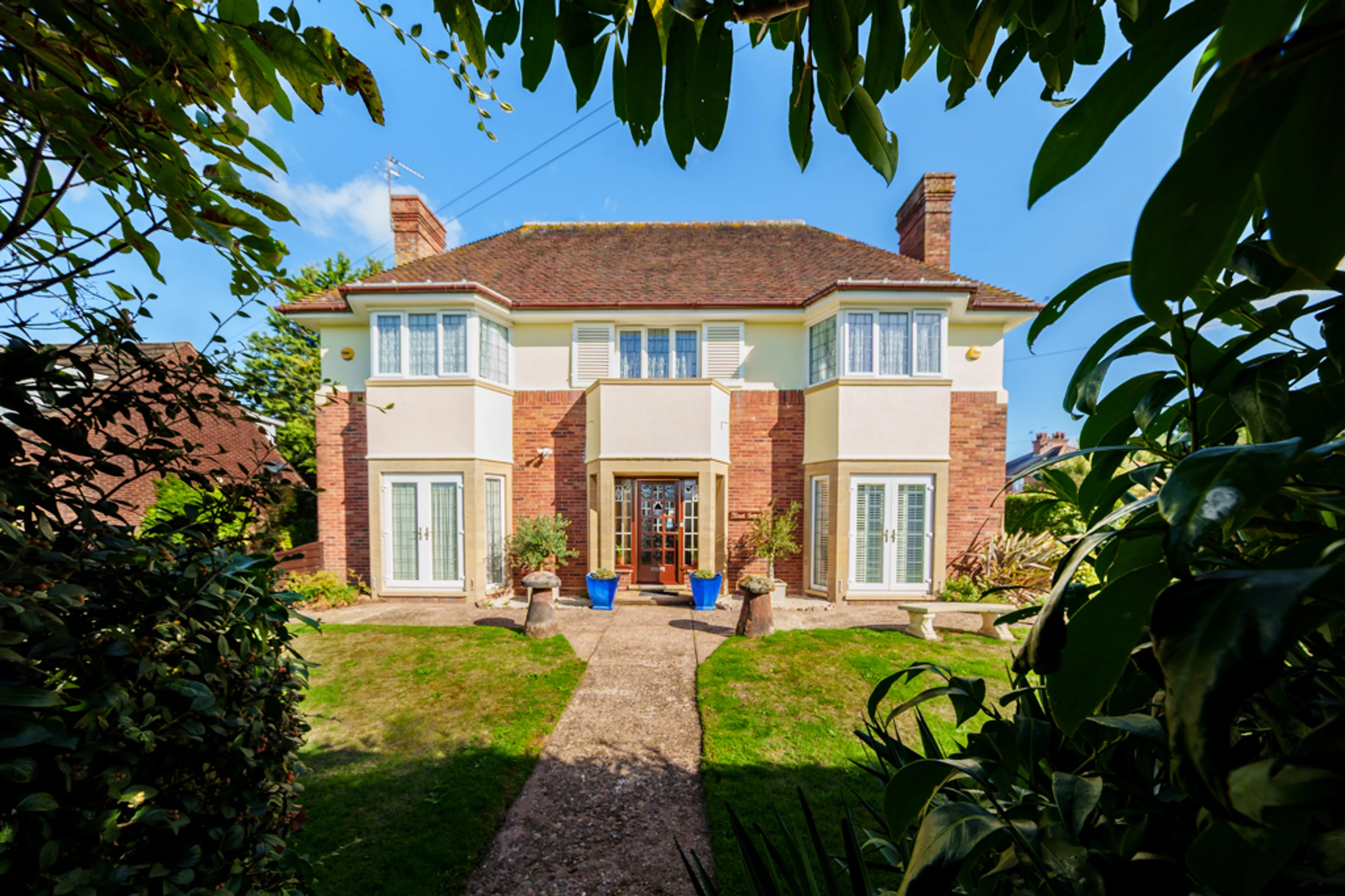 Property photo 0