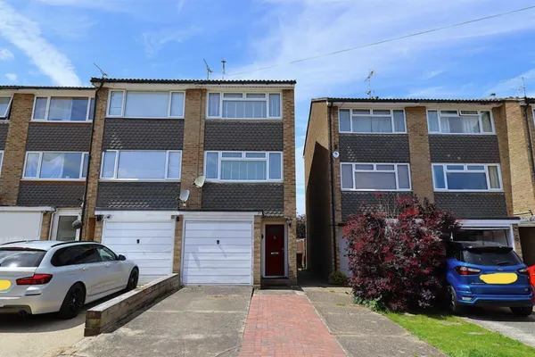 Caldew Avenue, Rainham