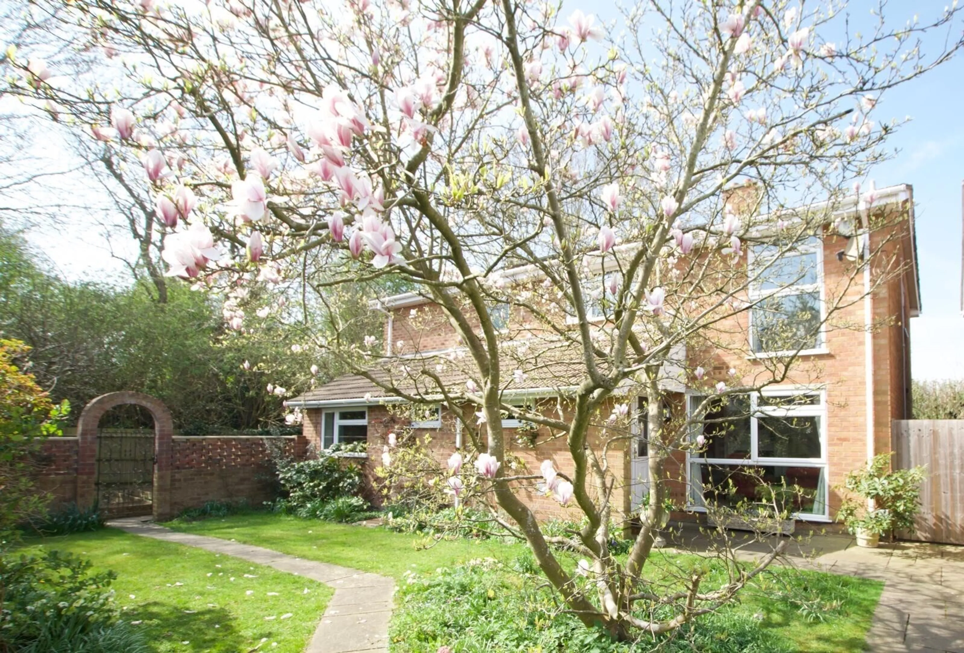 Property photo 0