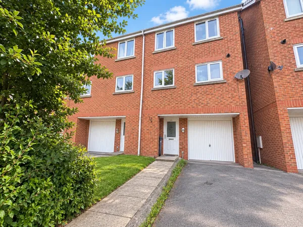 Nuffield Close, BL1