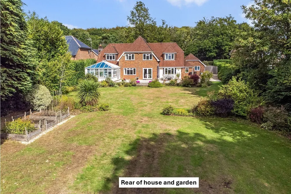 Telegraph Lane, Four Marks, GU34 photo 25