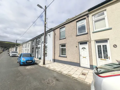 Hillside Terrace, Wattstown, PORTHphoto