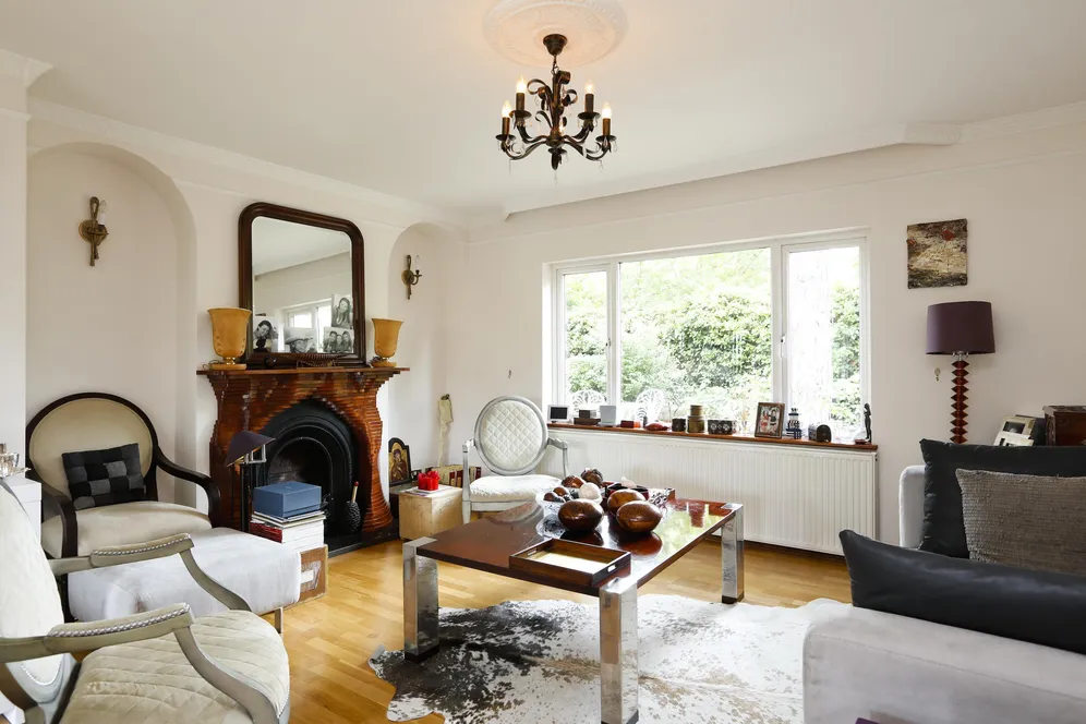 Ballard Close, KT2 photo 2
