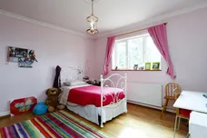 Ballard Close, KT2 photo 8
