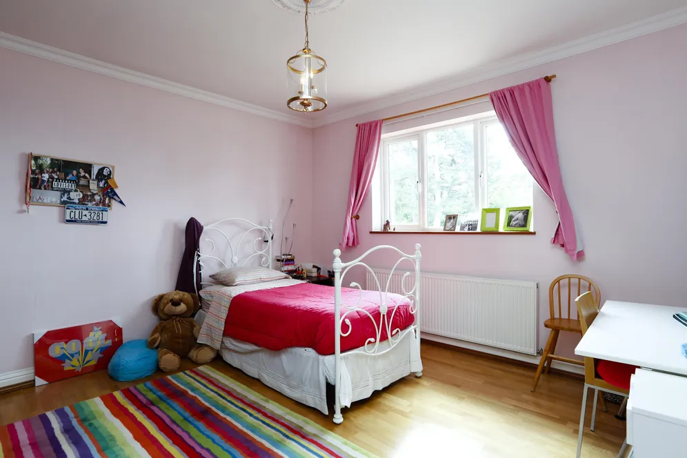 Ballard Close, KT2 photo 8