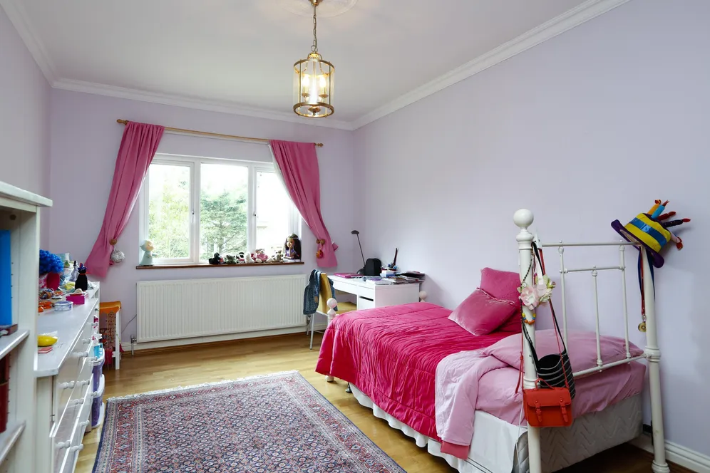 Ballard Close, KT2 photo 9