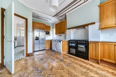 Hemington Avenue Barnet N11 photo 4