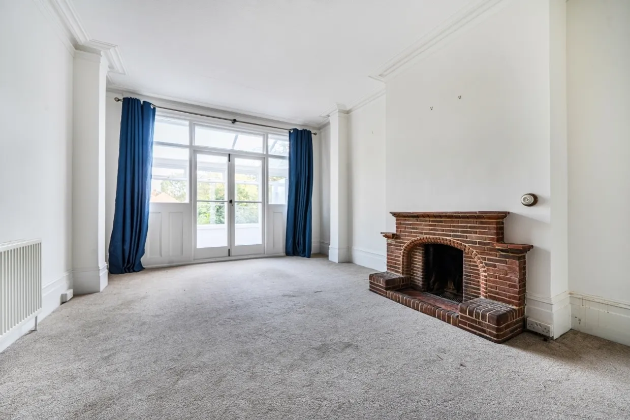 Hemington Avenue Barnet N11 photo 13