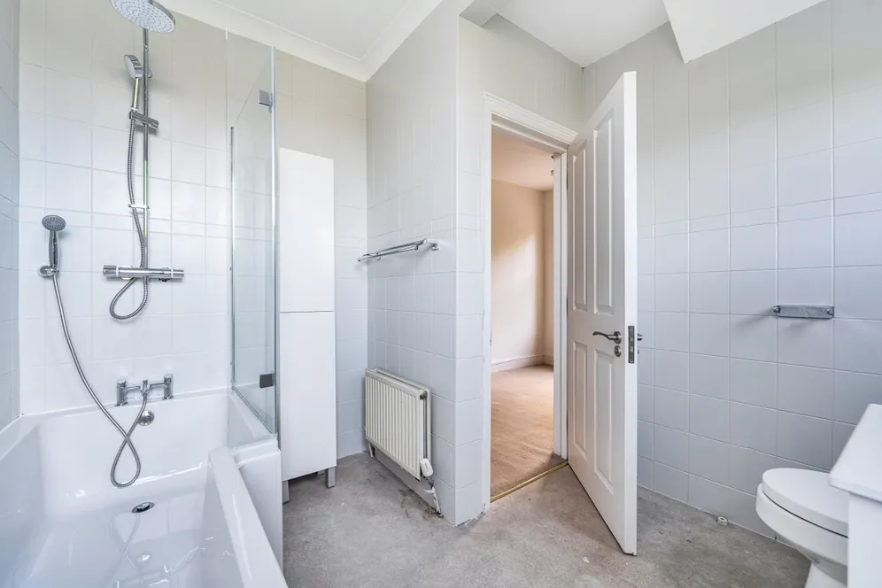 Hemington Avenue Barnet N11 photo 14