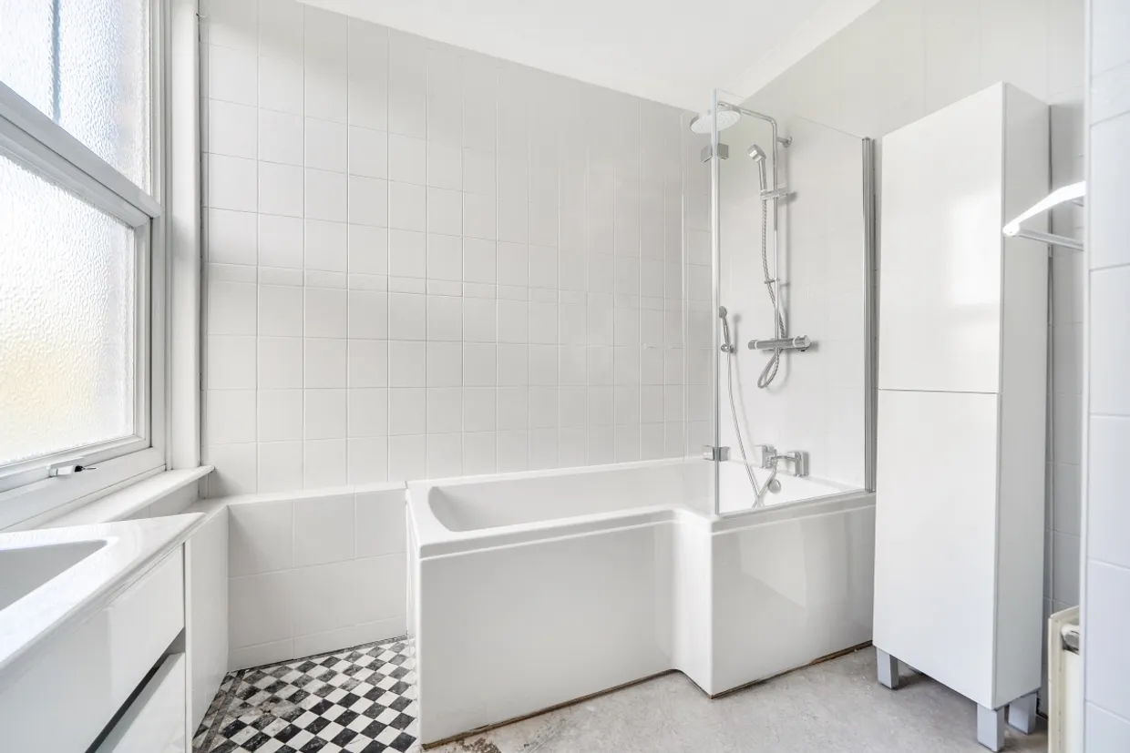 Hemington Avenue Barnet N11 photo 15