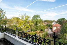 Hemington Avenue Barnet N11 photo 17