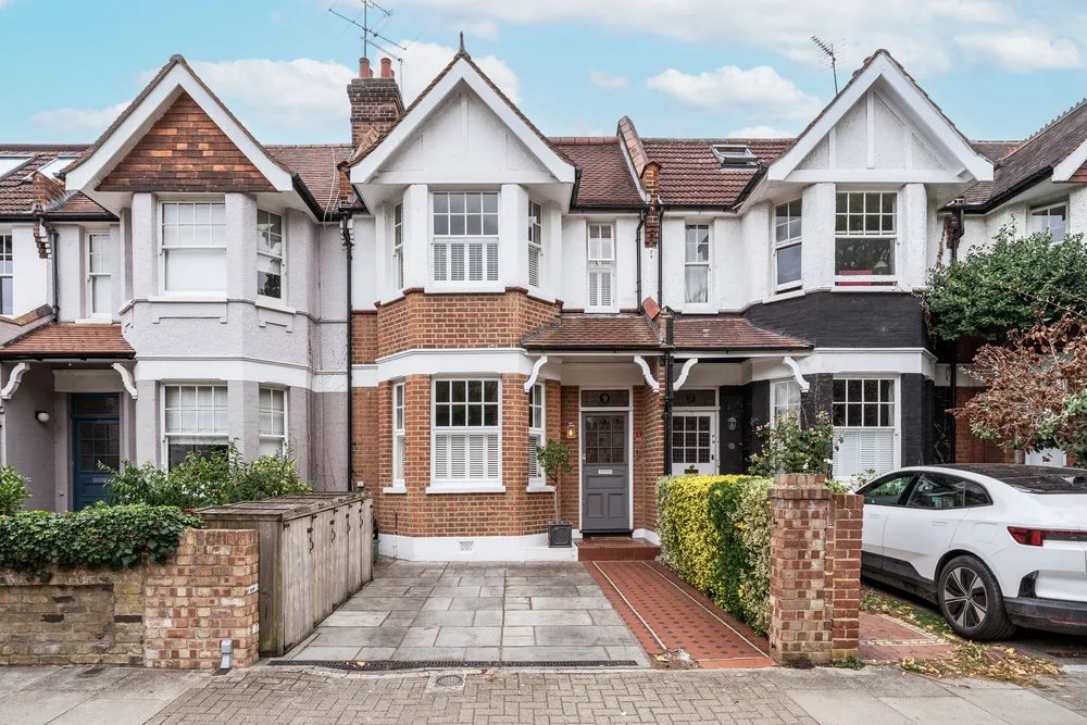 Video tour for Wilmington Avenue, London, W4