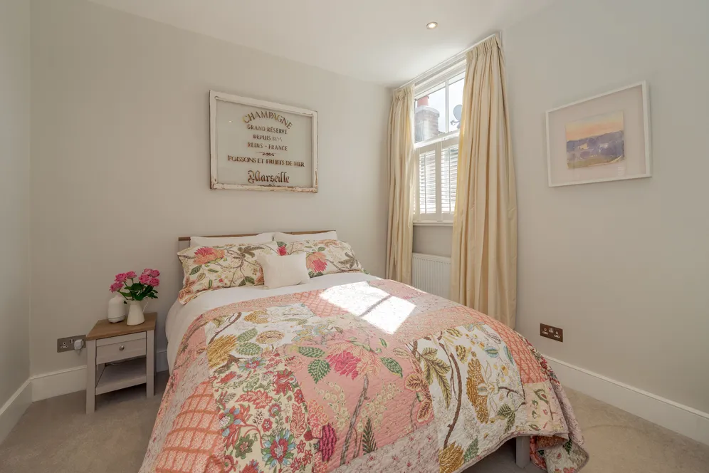 Wilmington Avenue, London, W4 photo 16