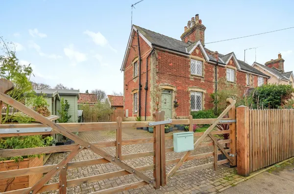 High Street, Cheveley, CB8 photo 1