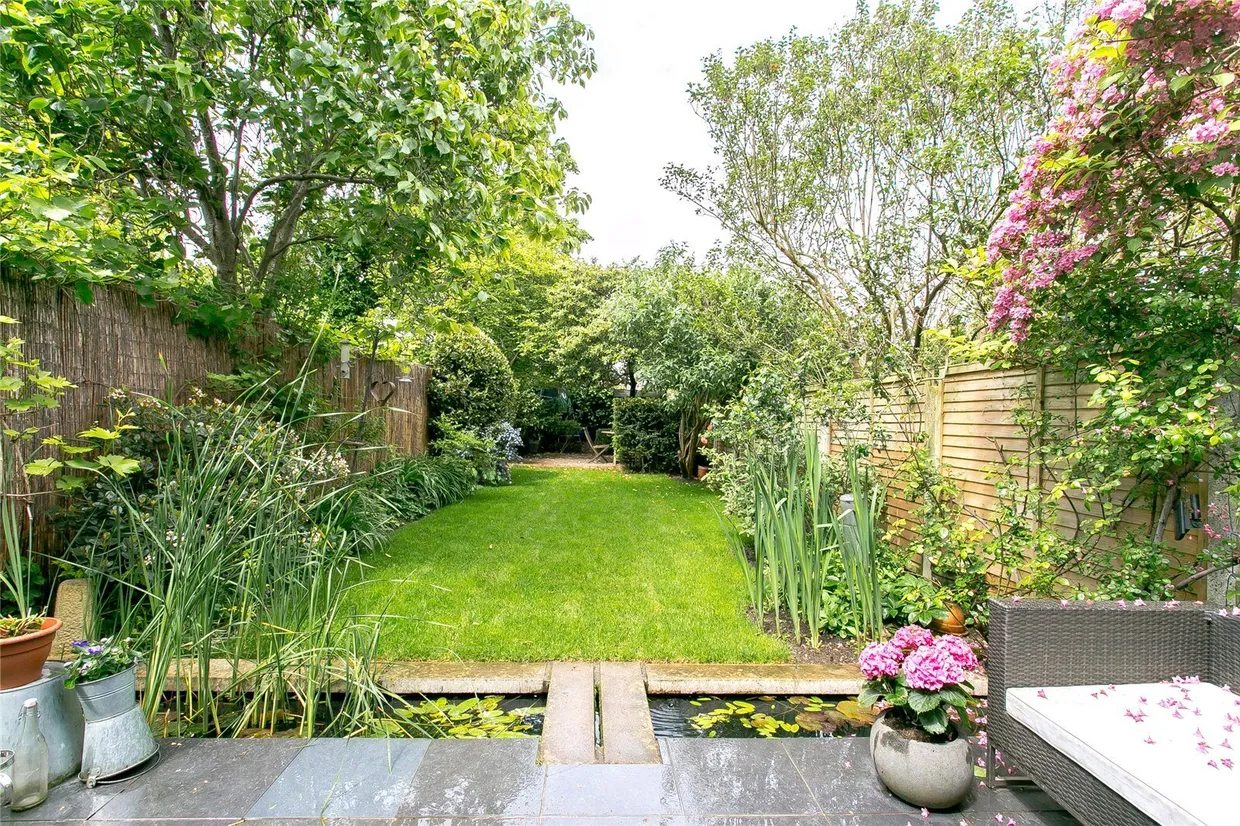 Lillieshall Road, London, SW4 photo 27