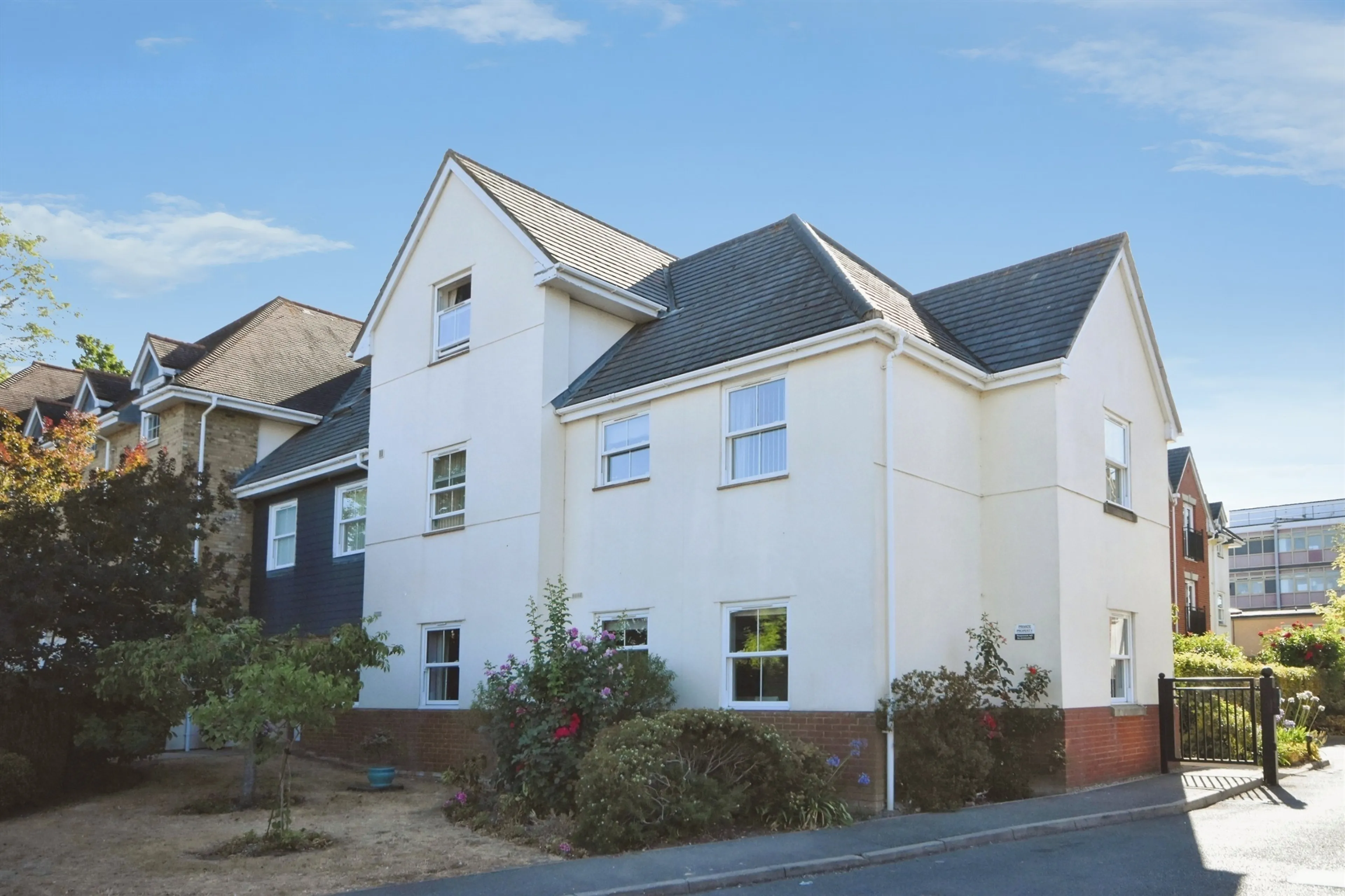 Property photo 0