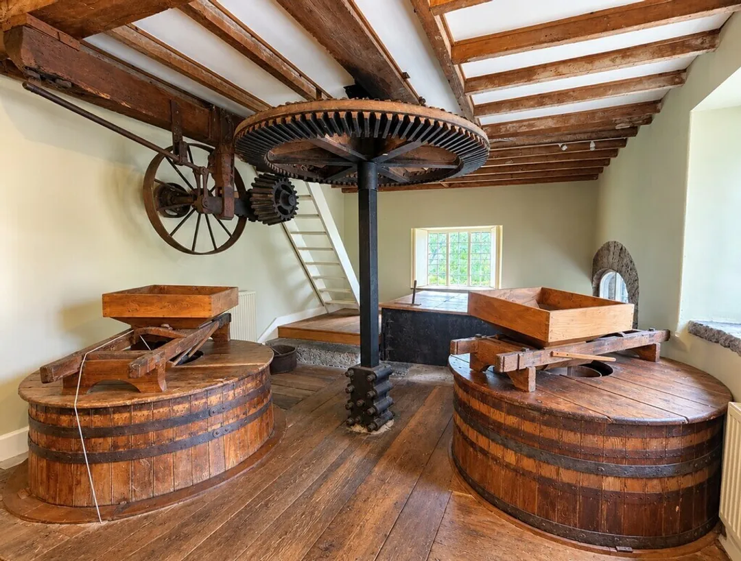 https://mr0.homeflow-assets.co.uk/files/photo/image/48382/0004/_x_/IMG_5181_10_large.jpg