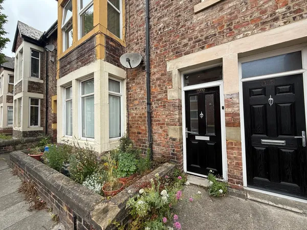 Seventh Avenue, Heaton