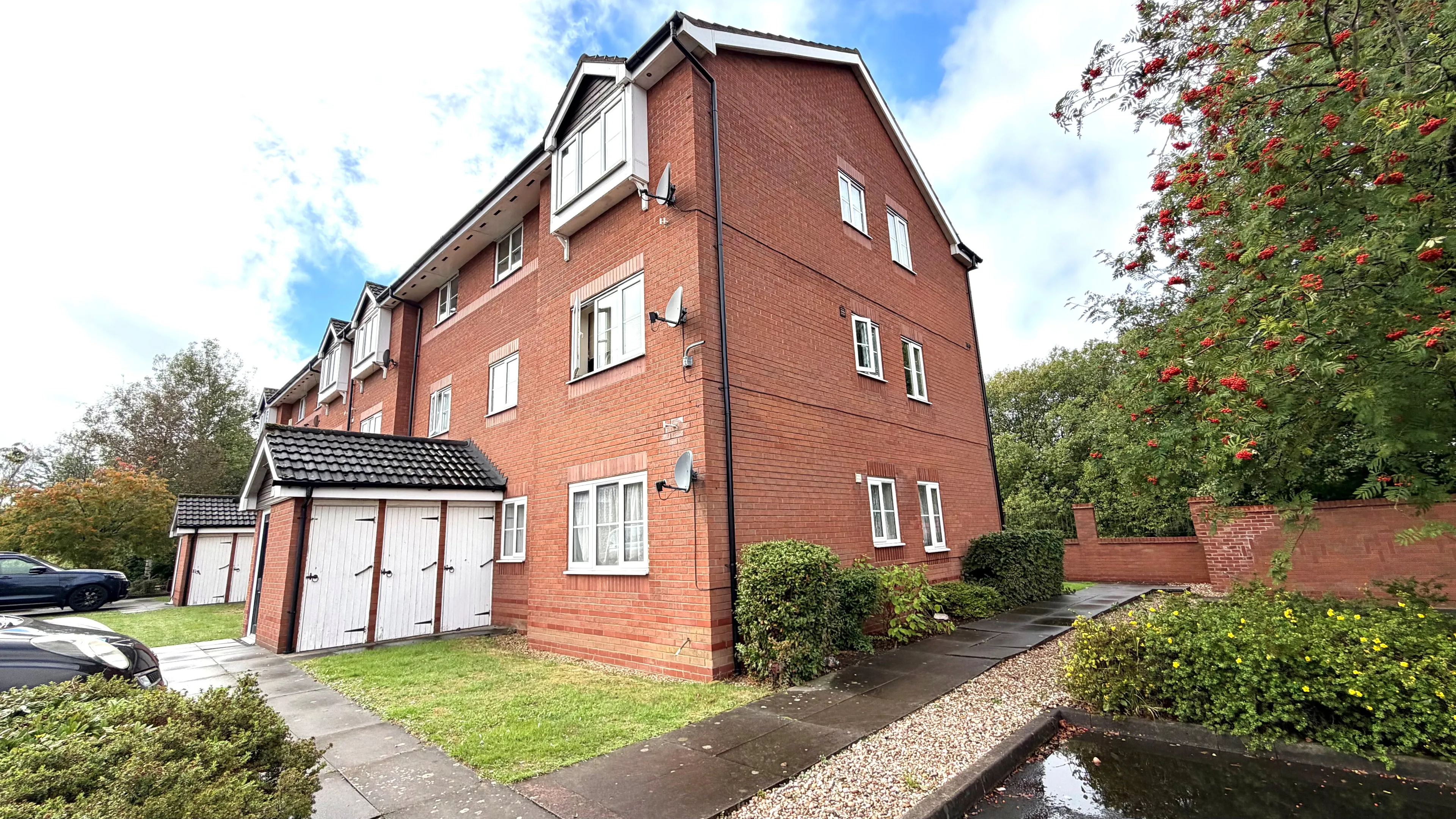 Property photo 0