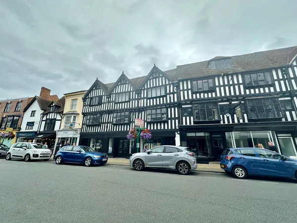 High Street, Stratford-Upon-Avon, CV3...