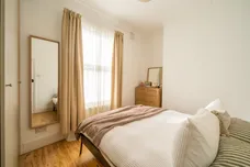 Lillieshall Road London SW4 photo 10