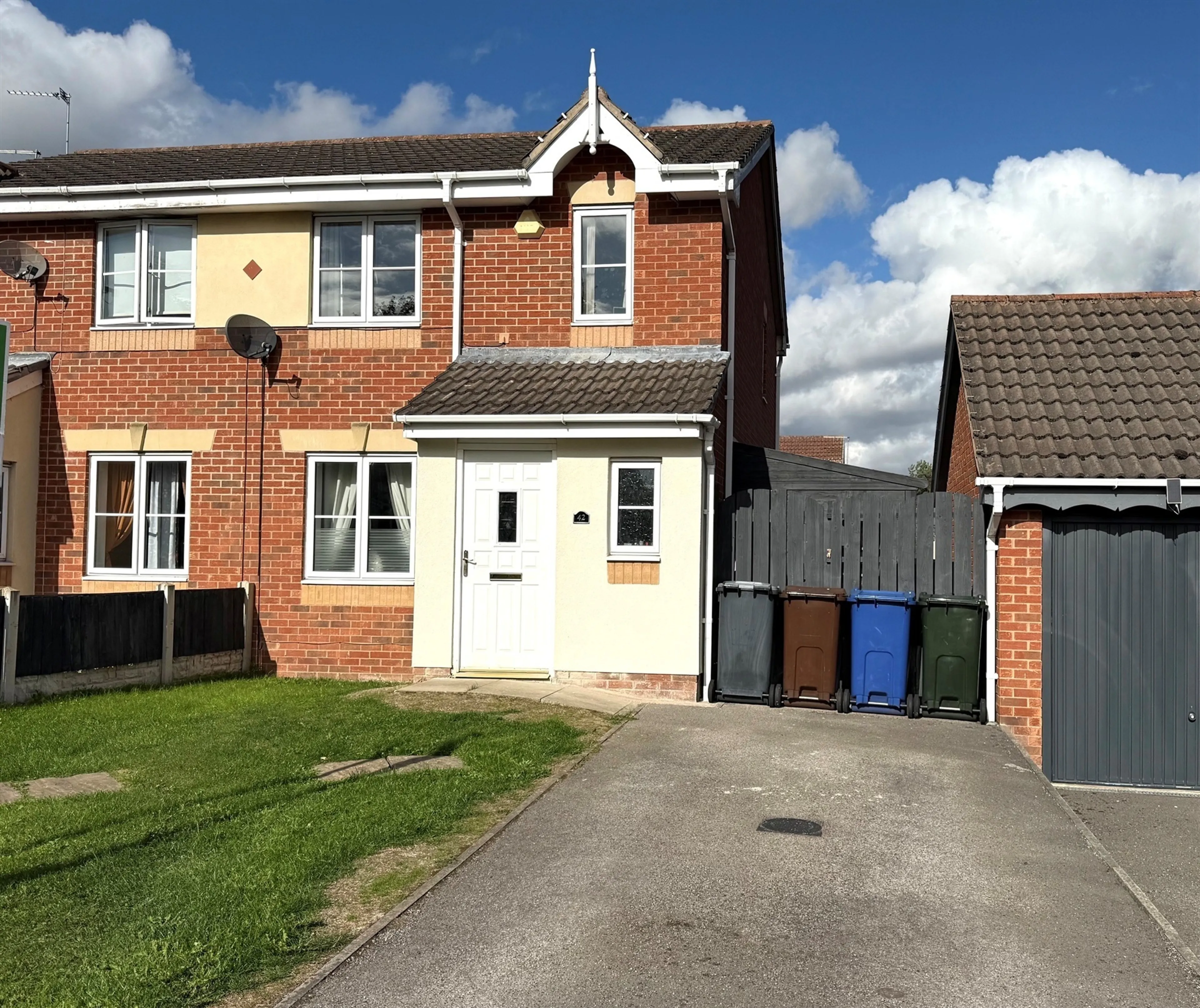 Property at Manor Fields, Great Houghton, Barnsley