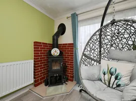 Sandpiper Close, Haverhill thumb 3