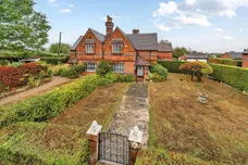 Oakley Green Road, WINDSOR, SL4 photo 1