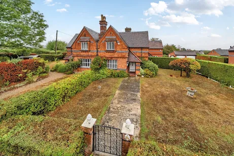 Oakley Green Road, WINDSOR, SL4