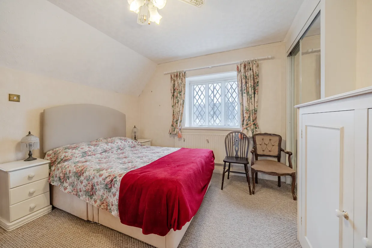 Oakley Green Road, WINDSOR, SL4 photo 13