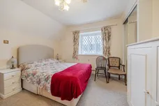 Oakley Green Road, WINDSOR, SL4 photo 13