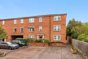Main property image