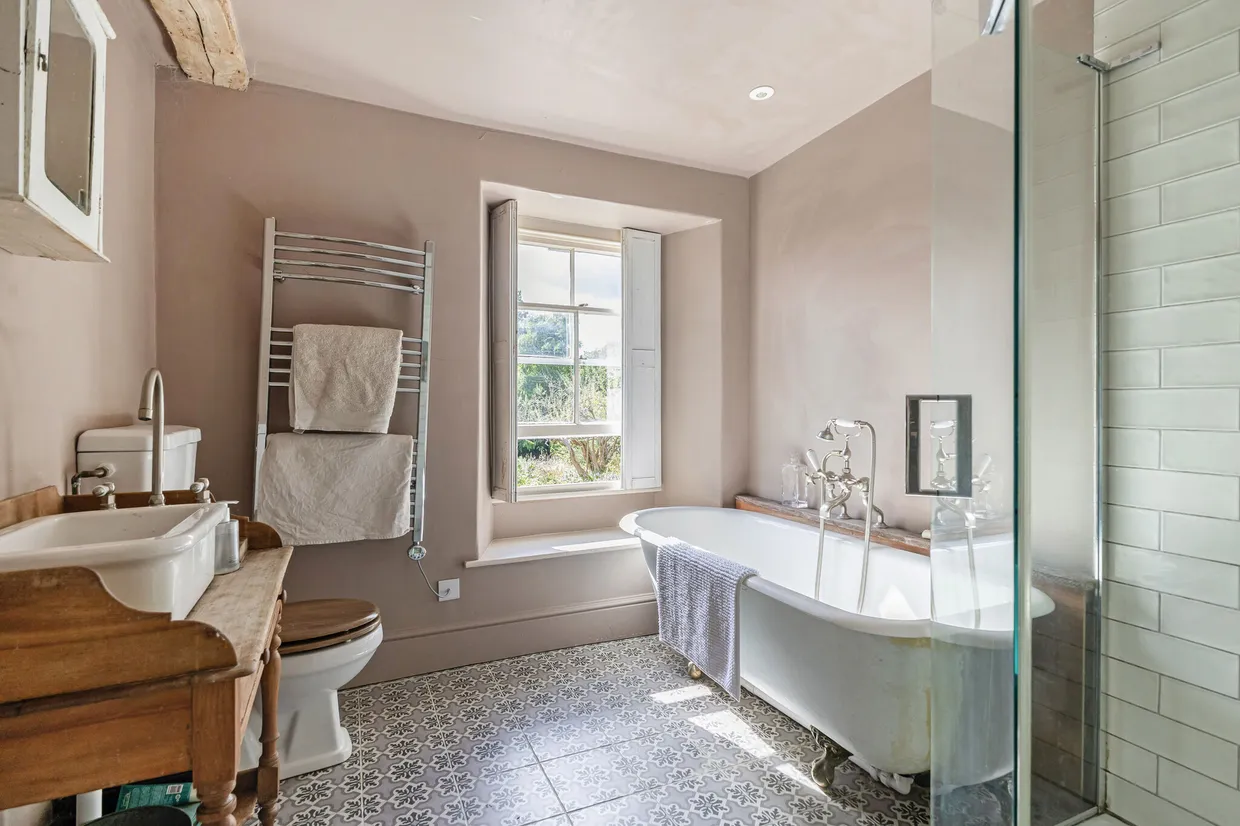 Commercial Road, Chalford Hill, GL6 photo 15
