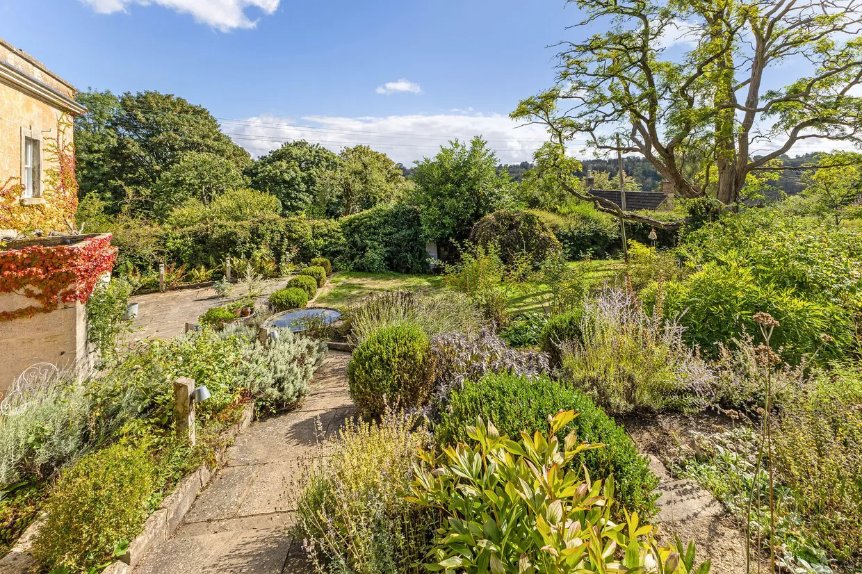 Commercial Road, Chalford Hill, GL6 photo 20