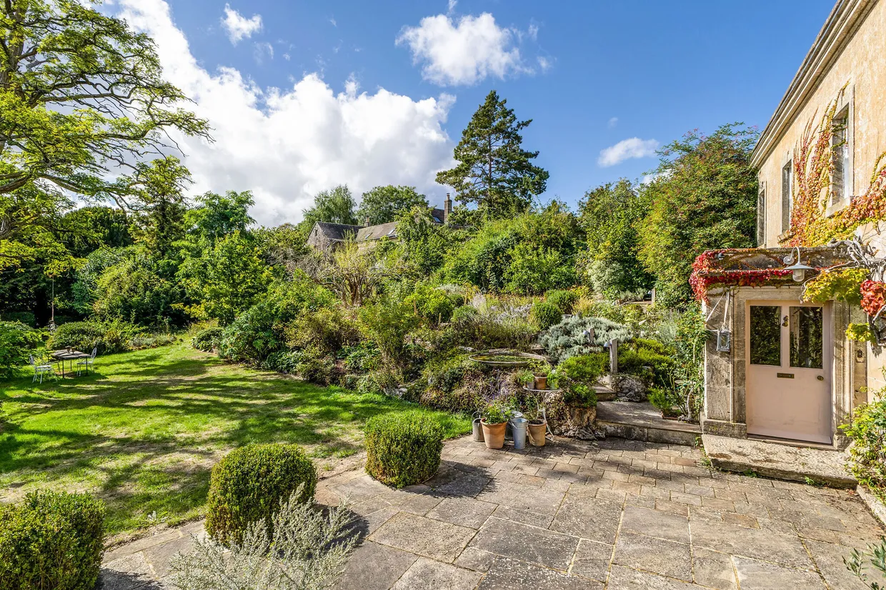 Commercial Road, Chalford Hill, GL6 photo 21