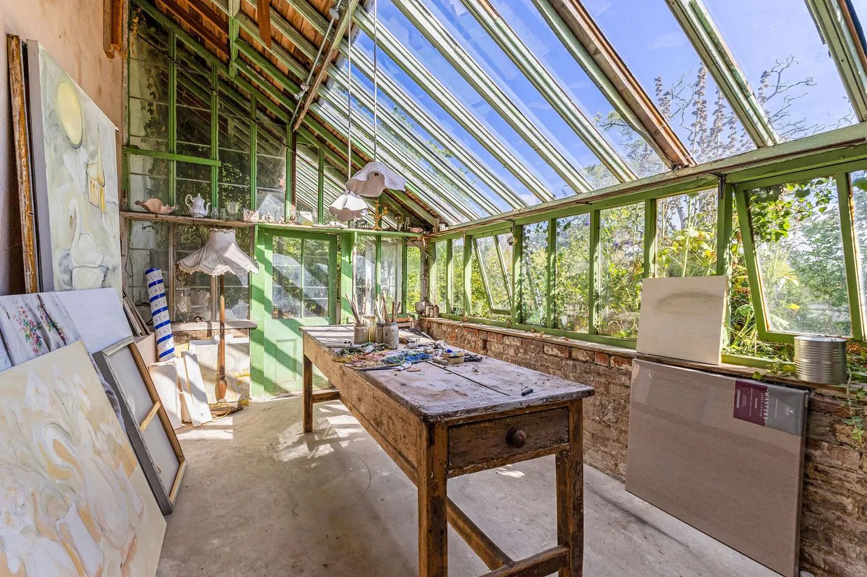 Commercial Road, Chalford Hill, GL6 photo 24