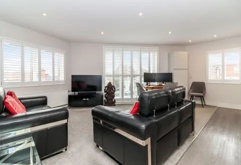 St. Albans Road, Verulam Court, WD24